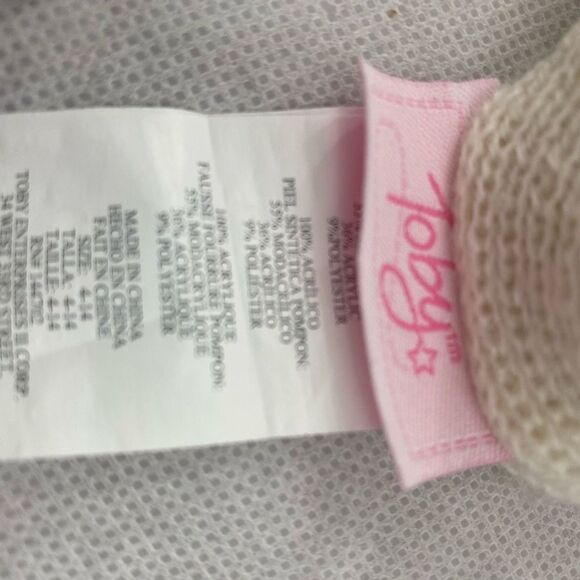 Toby off white lil girl winter hat‎ - Picture 3 of 5